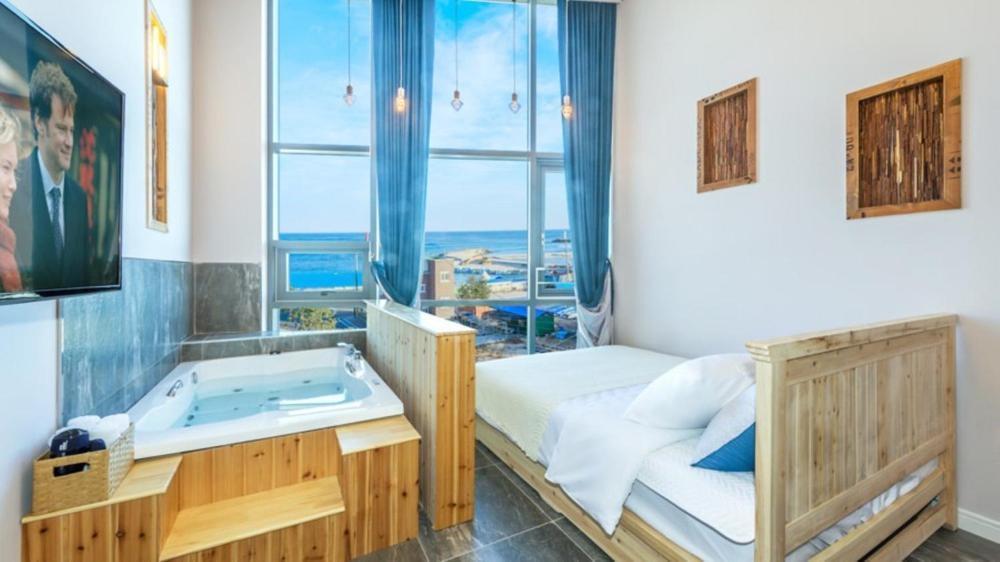 Gangneung Pier 86 Spa Pension Chambre photo