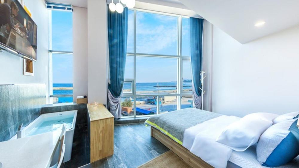 Gangneung Pier 86 Spa Pension Chambre photo